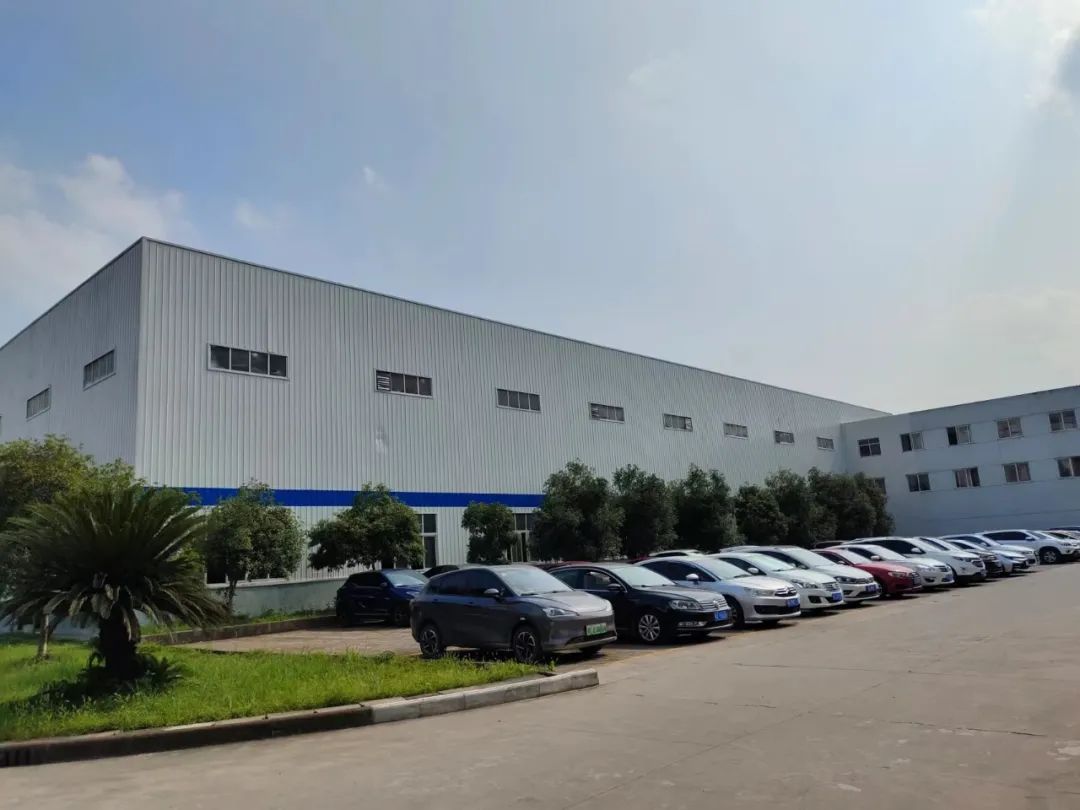 推進清潔文明生產，營造美麗廠區環境