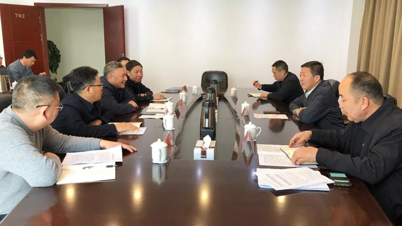 宜昌市政府副市長王應華一行到新疆宜化現(xiàn)場辦公(圖5) 宜昌市政府副市長王應華一行到新疆宜化現(xiàn)場辦公(圖5)