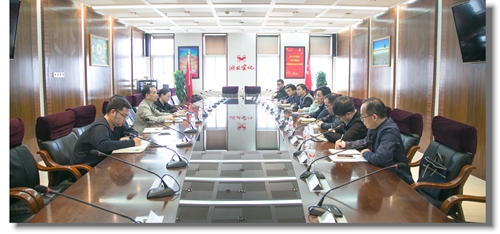 宜化集團召開總部機關首批赴生產一線交流鍛煉年輕干部座談會(圖1) 宜化集團召開總部機關首批赴生產一線交流鍛煉年輕干部座談會(圖1)