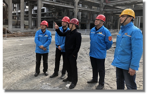 王大真到宜都園區(qū)現場辦公(圖1) 王大真到宜都園區(qū)現場辦公(圖1)