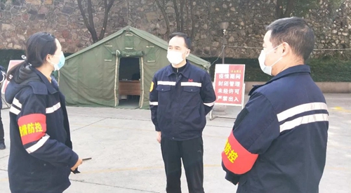 周金平先后到楚星公司、松滋肥業(yè)、實(shí)訓(xùn)基地和股份公司檢查疫情防控工作(圖4)