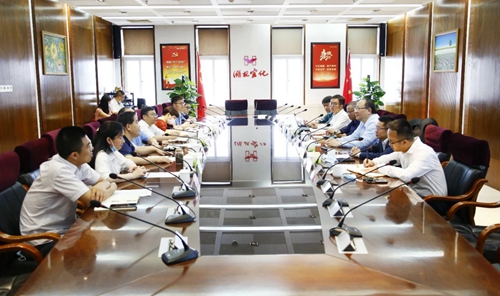 阿麥仔化工有限公司總經理馬晨一行到集團參觀交流(圖1) 阿麥仔化工有限公司總經理馬晨一行到集團參觀交流(圖1)