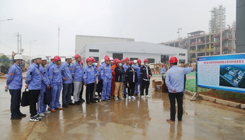 集團(tuán)組織優(yōu)秀班組長開展“三個一”活動(圖2)