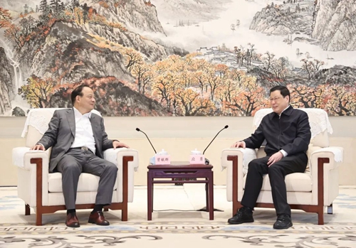 寧德時代在鄂投資布局新能源汽車動力電池產業!應勇王忠林與曾毓群座談(圖1) 寧德時代在鄂投資布局新能源汽車動力電池產業!應勇王忠林與曾毓群座談(圖1)