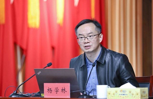 集團黨委理論學習中心組開展儲能產業專題學習(圖2) 集團黨委理論學習中心組開展儲能產業專題學習(圖2)