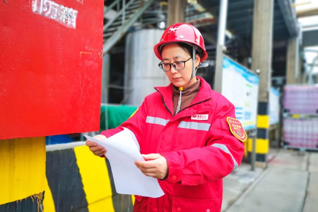 【三八特輯】楚星公司王芳：柔肩擔重任，為公司安全生產(chǎn)穩(wěn)定貢獻巾幗力量(圖3)