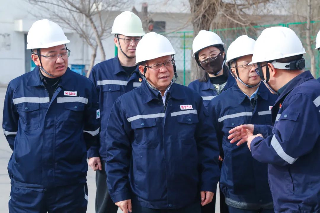 王大真到內蒙片區現場辦公(圖4) 王大真到內蒙片區現場辦公(圖4)