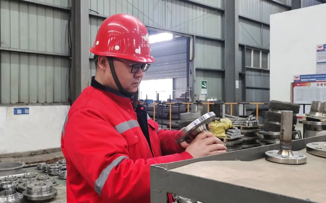 【管理標兵】化機公司黃亞華：扎根一線勤鉆研，履職盡責勇擔當(圖3)