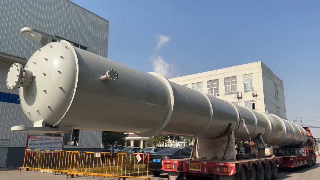 寧能9臺(tái)塔器項(xiàng)目(圖5) 反應(yīng)脫碳塔.png