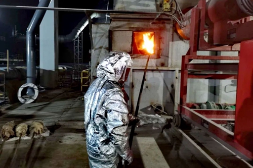 祝賀！青海宜化回轉(zhuǎn)窯一次性點(diǎn)火成功！